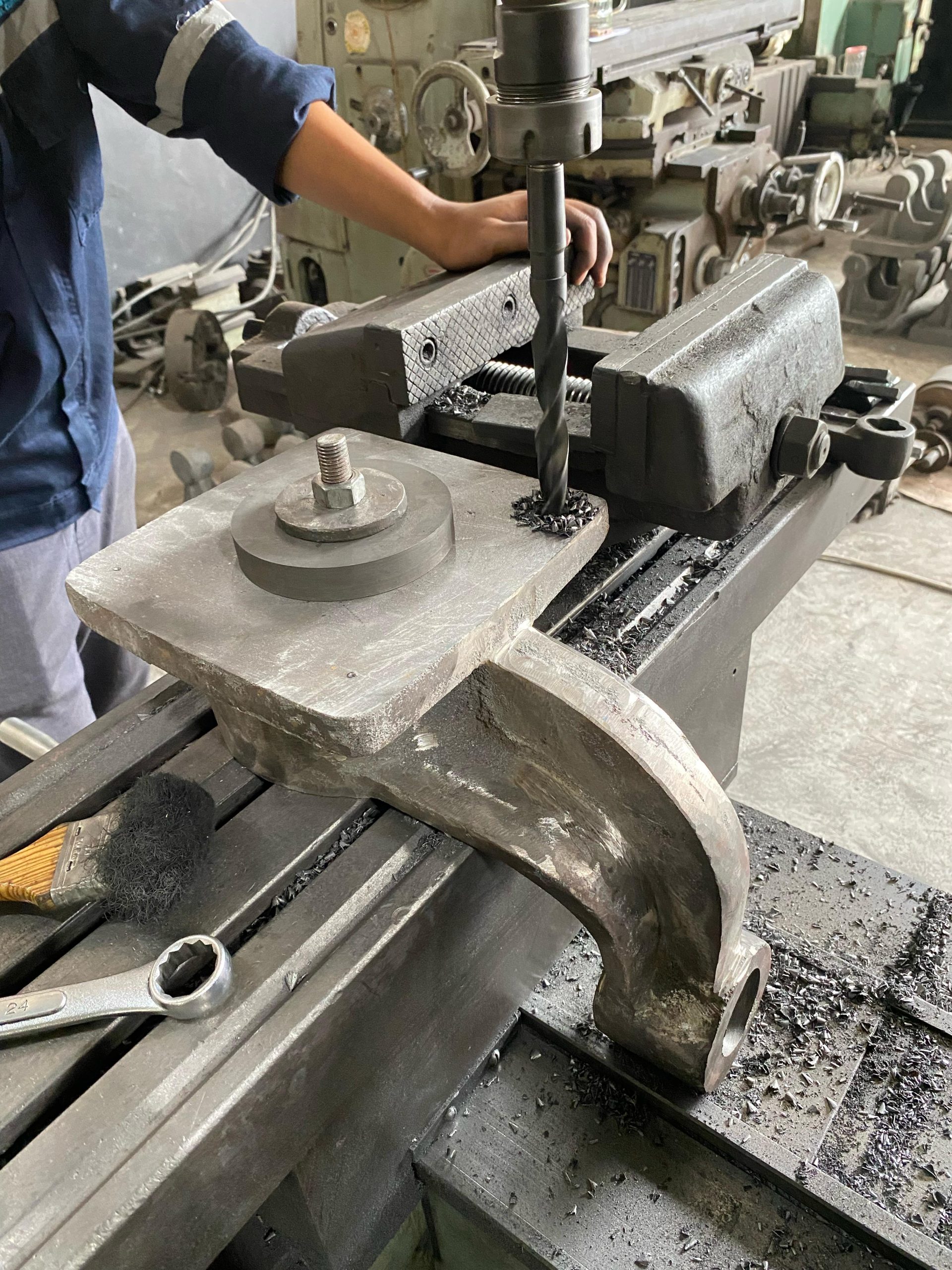 17 UNIT SPAREPART PINTU AIR UNTUK KOTA BEKASI