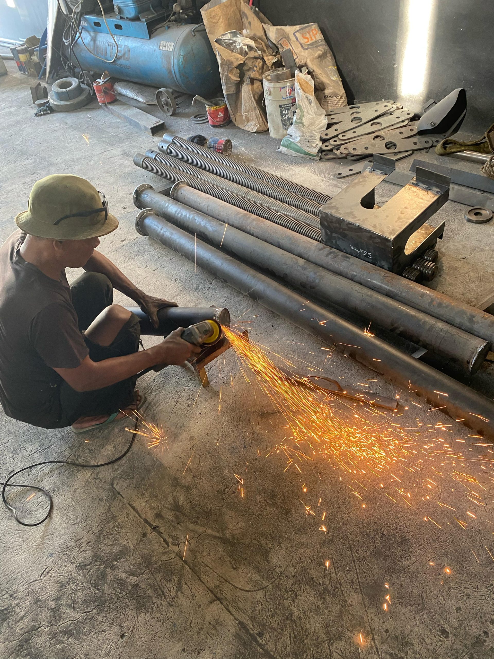 DONE PENGIRIMAN SPAREPART KE CILINCING