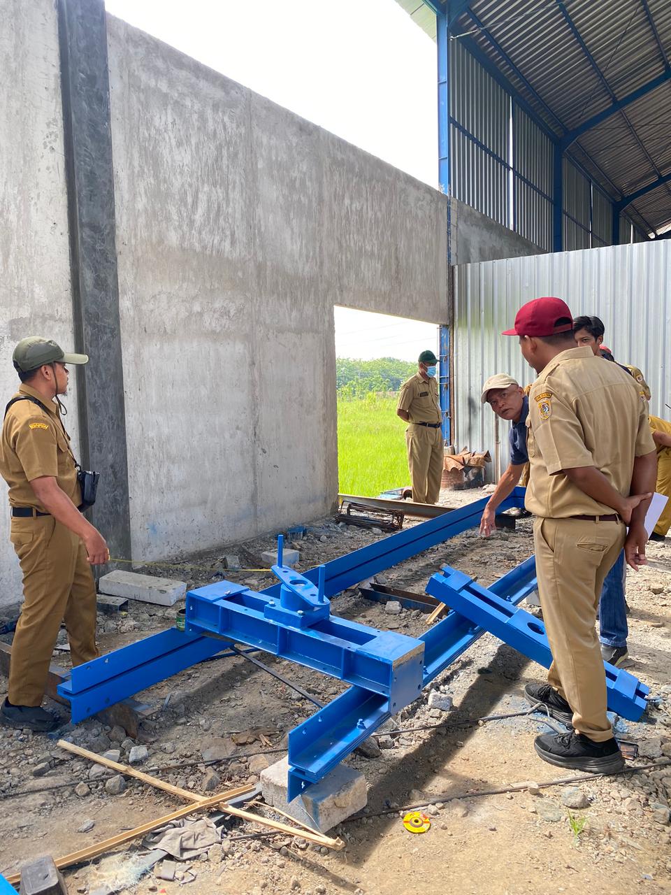 SDA Klaten Lakukan Inspeksi Pintu Air Sebelum Pemasangan di Lokasi Proyek
