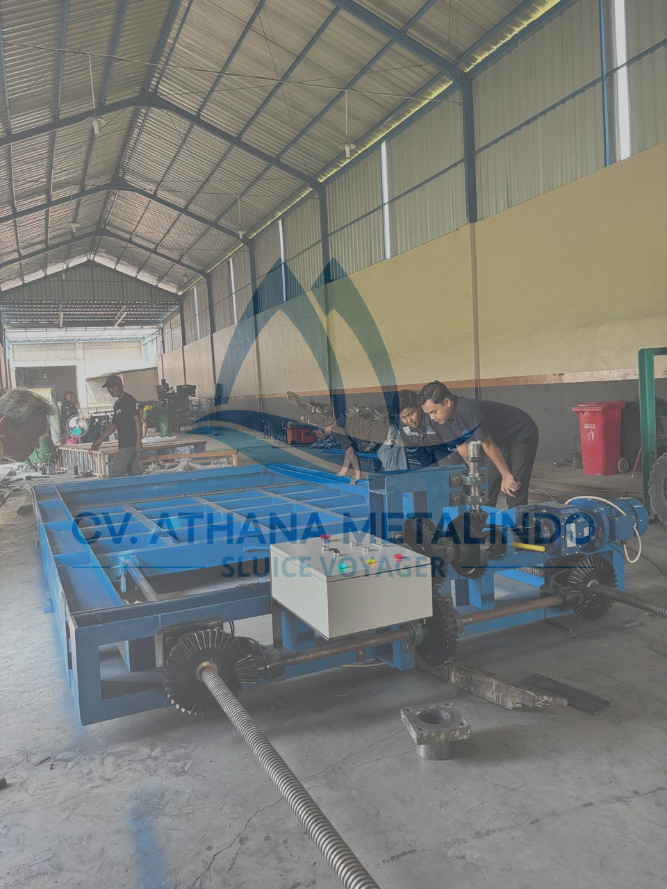 Proyek Pintu Air Motorized dan Pintu Air Double Gearbox untuk Sistem Pengelolaan Air di Pulau Obi