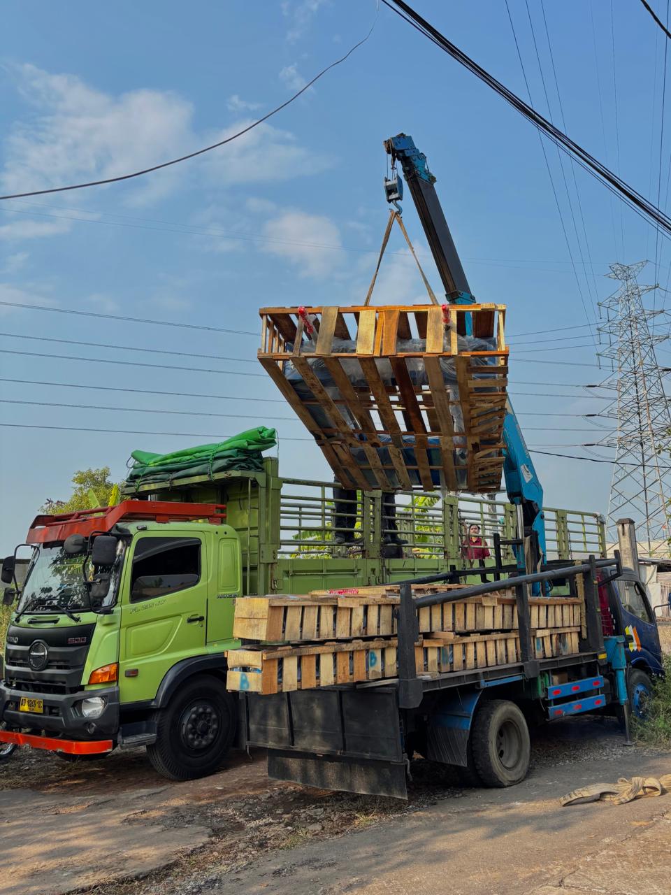 Proyek Pintu Air Motorized dan Pintu Air Double Gearbox untuk Sistem Pengelolaan Air di Pulau Obi
