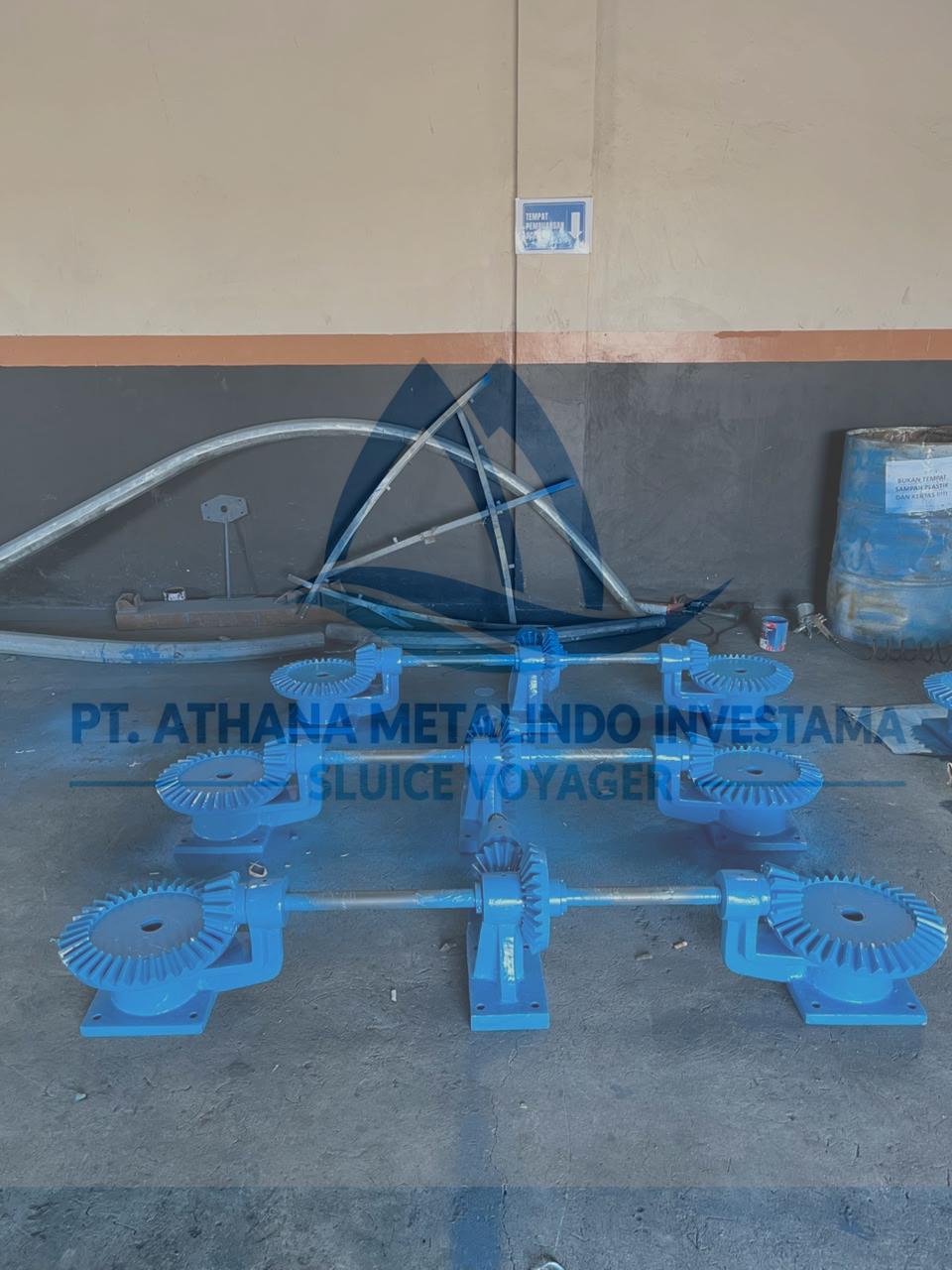 Pengerjaan Gearbox Pintu Air dan As 2 Inch untuk Proyek Bandung
