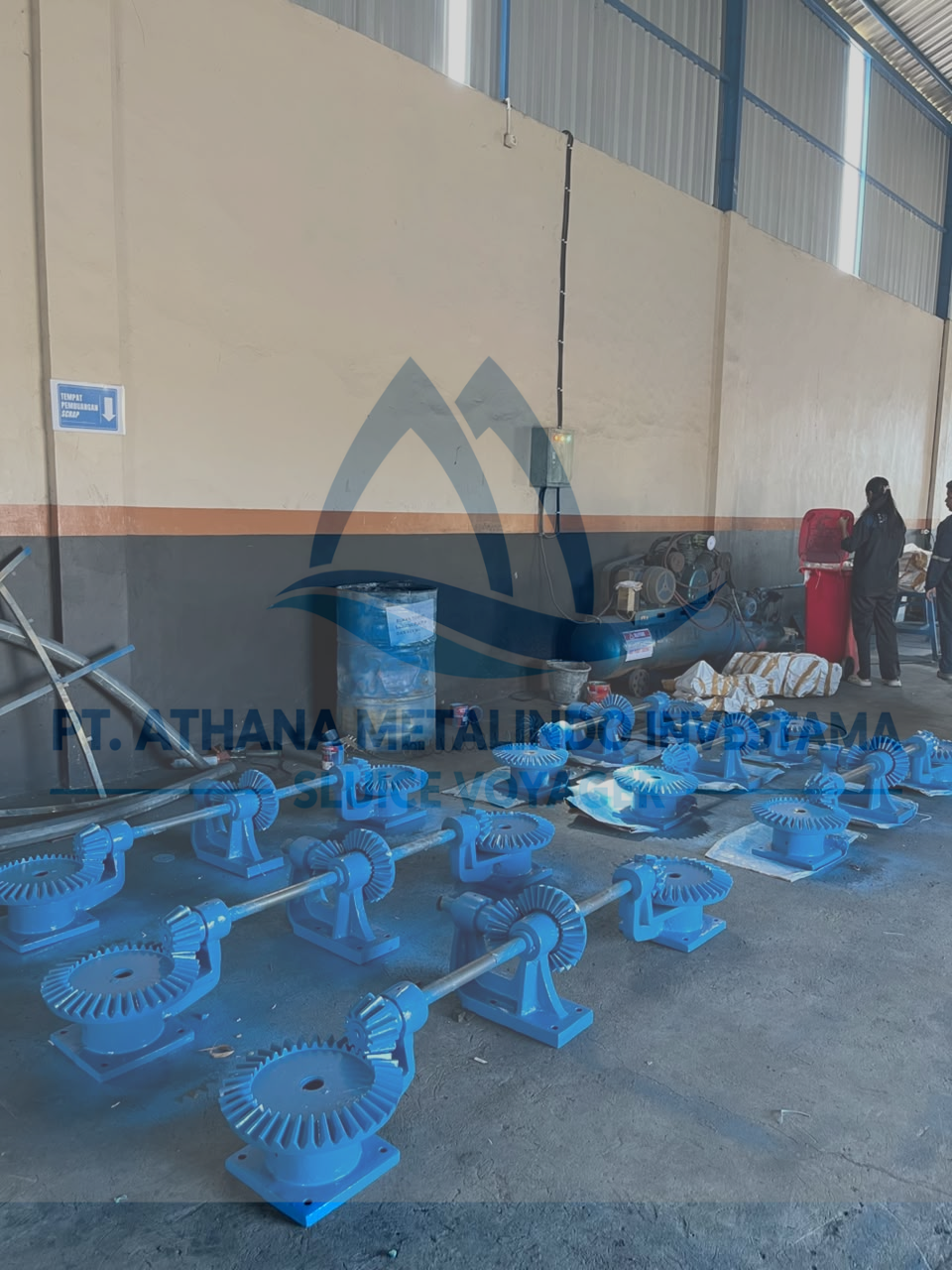Pengerjaan Gearbox Pintu Air dan As 2 Inch untuk Proyek Bandung